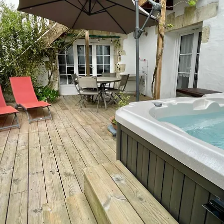 Belle Location Et Grande Terrasse Prives Apartman